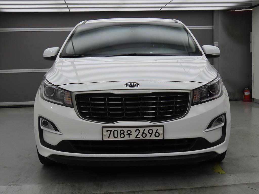 KIA Carnival - Vista 2