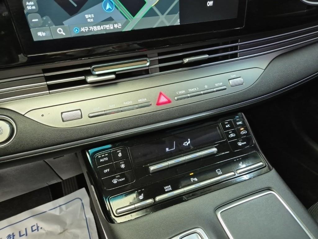 HYUNDAI Grandeur - Vista 12