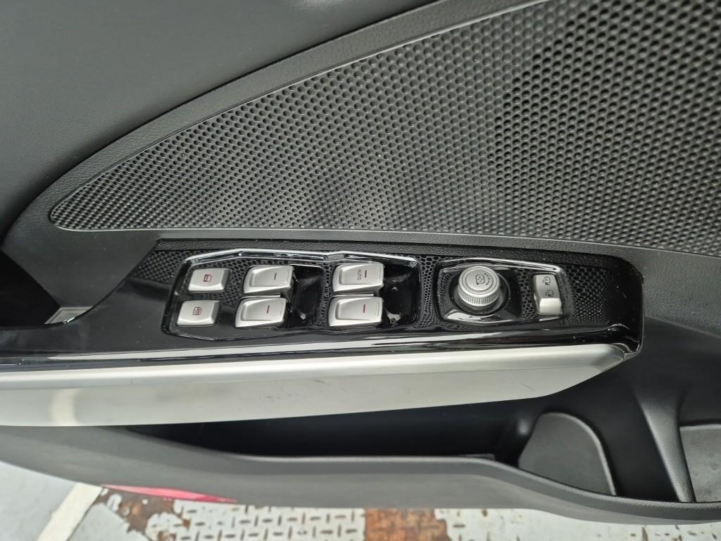 Ssangyong Tivoli 2016 Blanco - Importación desde Corea - HF Imports Iquique - Foto 17