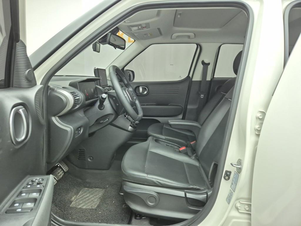 HYUNDAI Casper - Vista 11