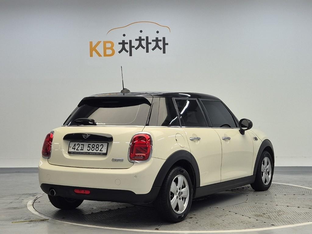 Mini Cooper - Vista 3