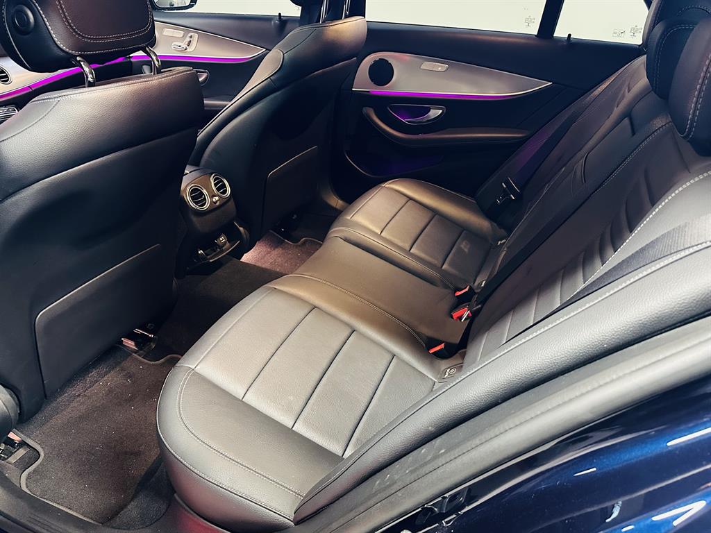 Mercedes Benz E class - Vista 5