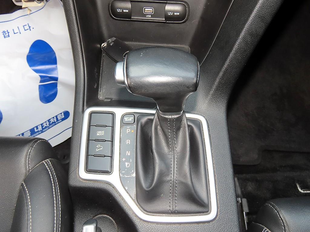 KIA Sportage - Vista 10