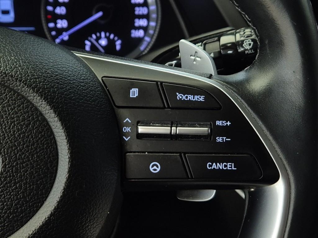 HYUNDAI Sonata - Vista 12
