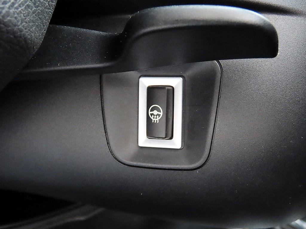BMW 3 series 2018 Negro - Importación desde Corea - HF Imports Iquique - Foto 13