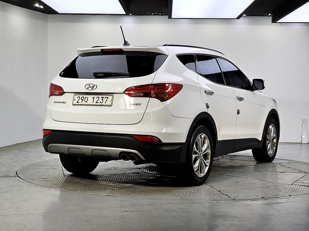 HYUNDAI Santa Fe - Vista 4