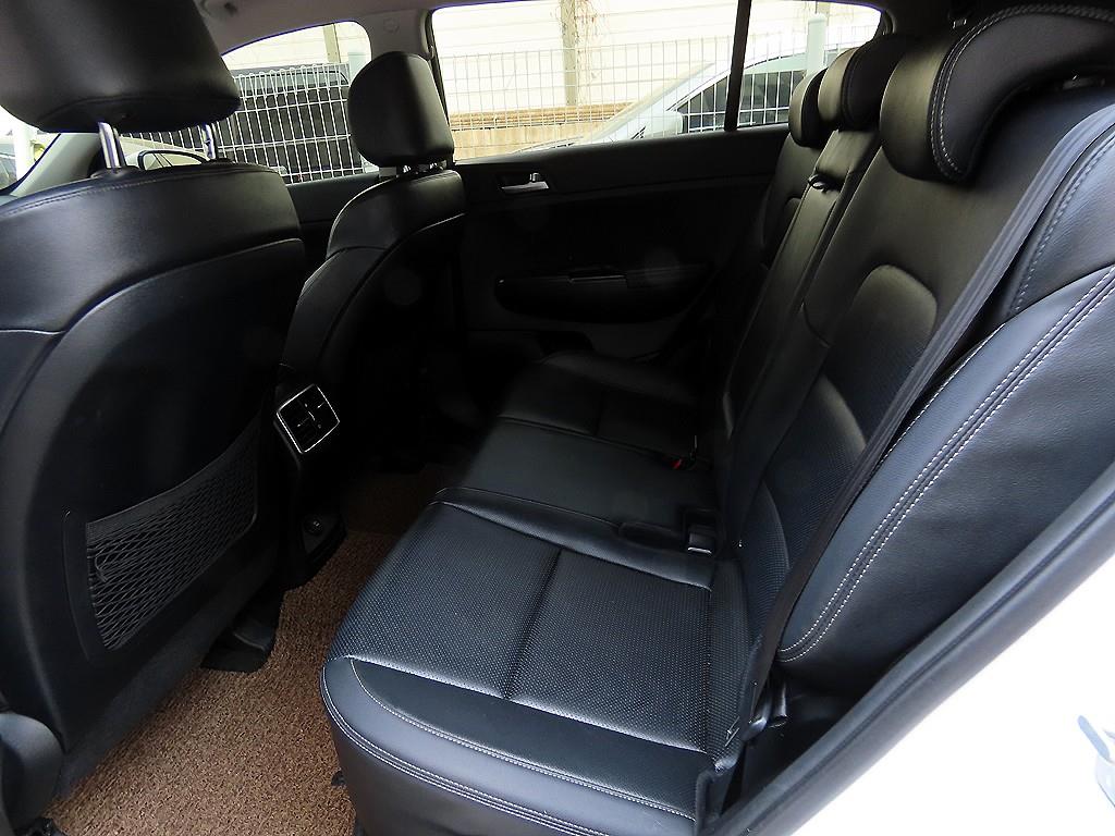 KIA Sportage - Vista 6