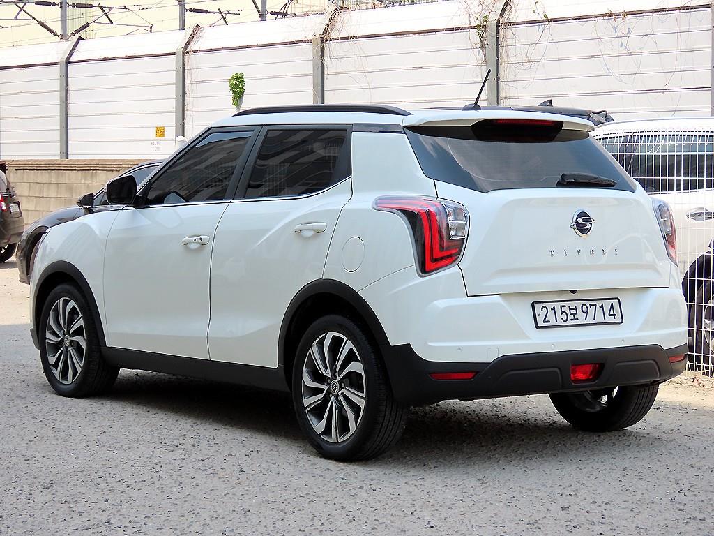 Ssangyong Tivoli - Vista 3