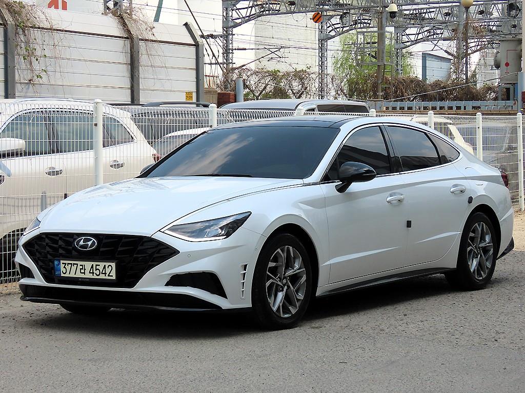 HYUNDAI Sonata - Vista 2