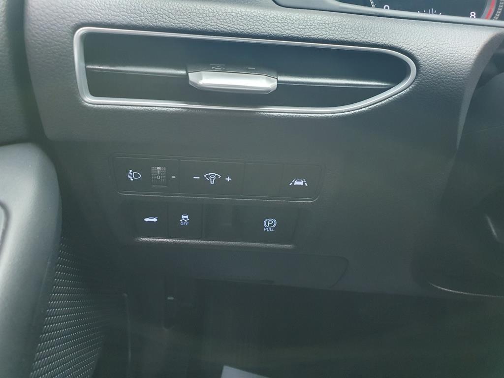 HYUNDAI Sonata - Vista 12