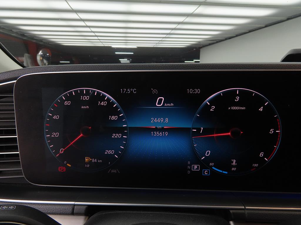 Mercedes Benz GLE Class - Vista 9