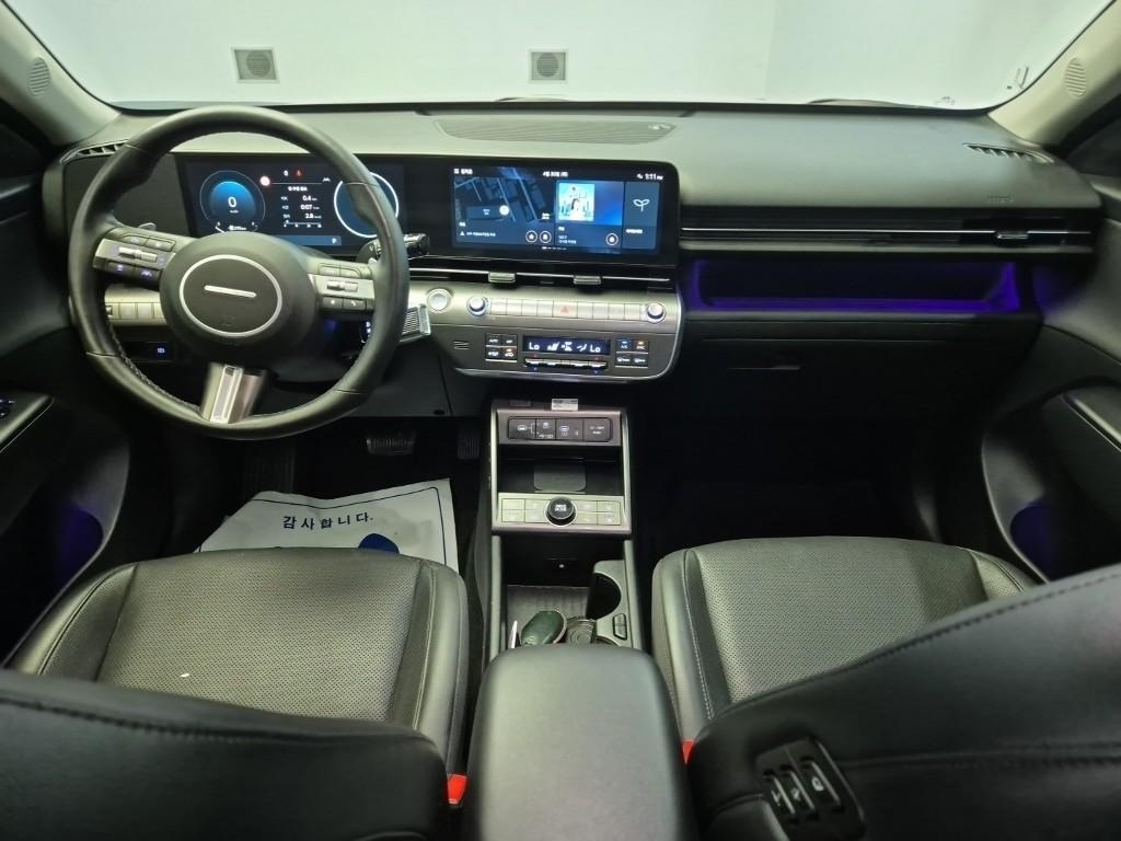 HYUNDAI Kona - Vista 7