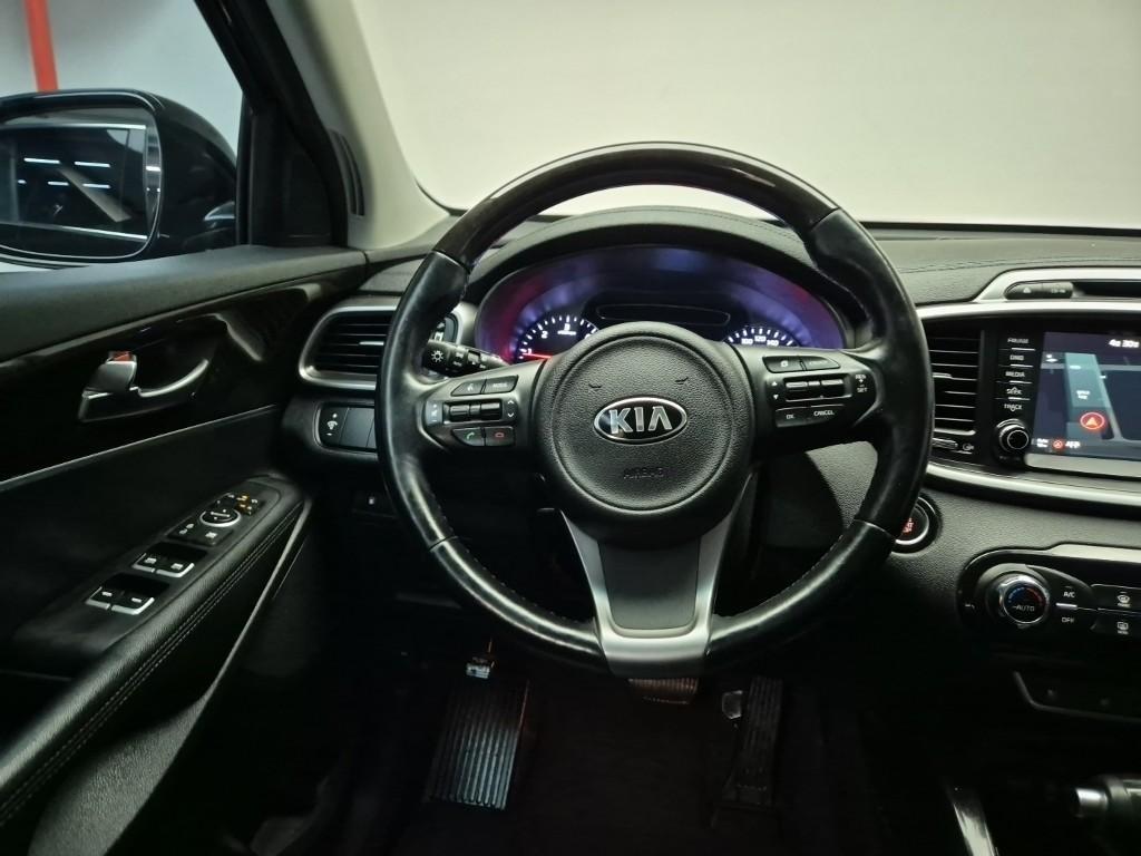 KIA Sorento - Vista 9