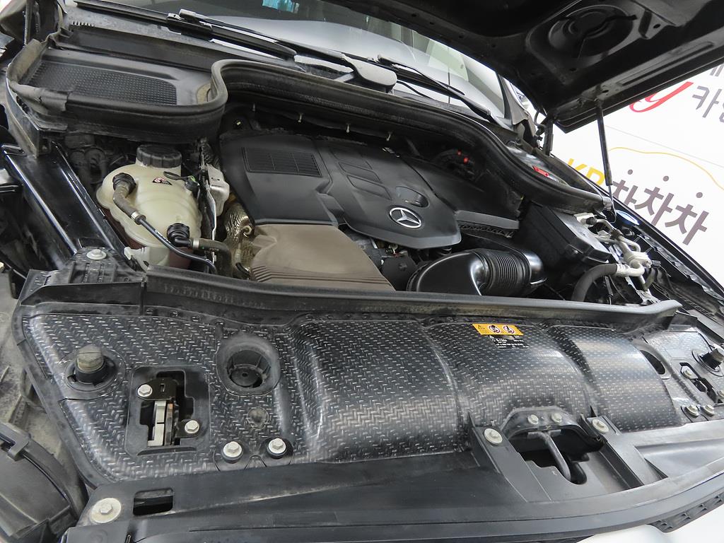 Mercedes Benz GLE Class 2019 Negro - Importación desde Corea - HF Imports Iquique - Foto 19