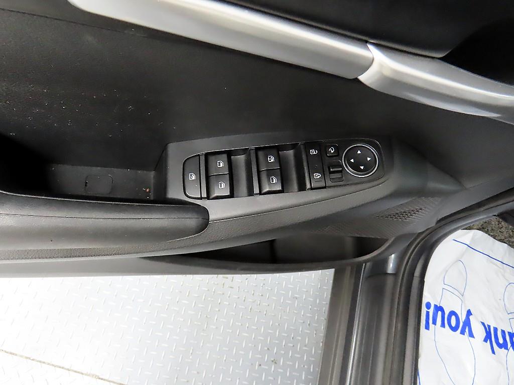 KIA Seltos - Vista 12