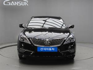 HYUNDAI Grandeur - Vista 2