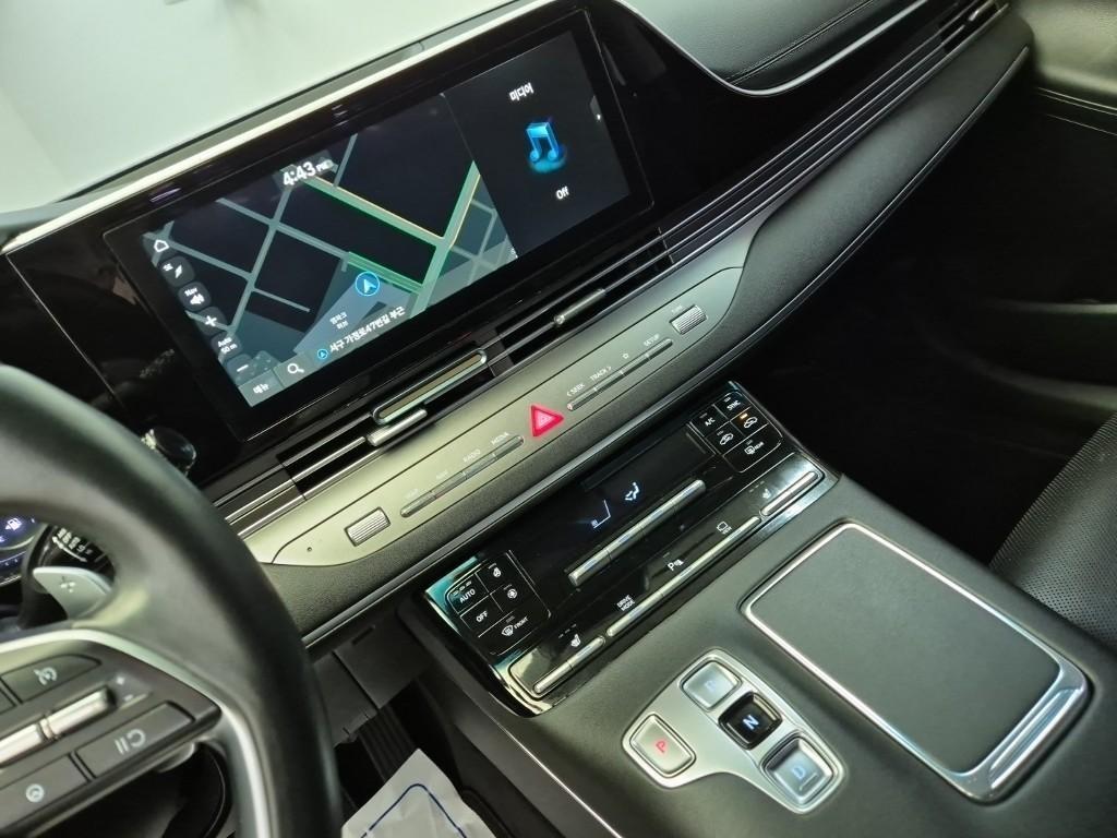 HYUNDAI Grandeur - Vista 11