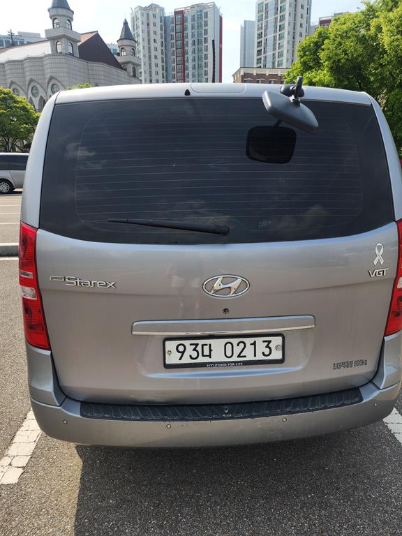 HYUNDAI Starex - Vista 2