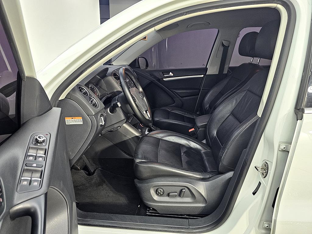 Volkswagen Tiguan - Vista 8