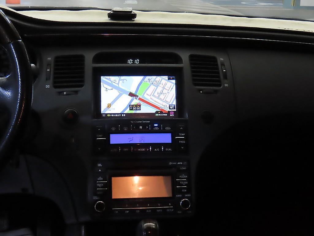 HYUNDAI Grandeur - Vista 11
