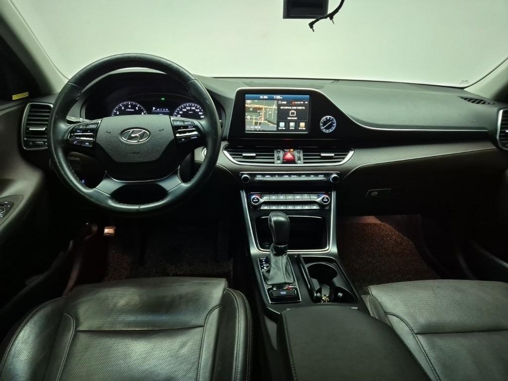 HYUNDAI Grandeur - Vista 7
