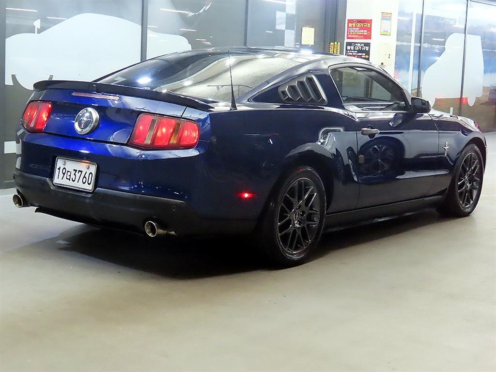 Ford Mustang - Vista 4