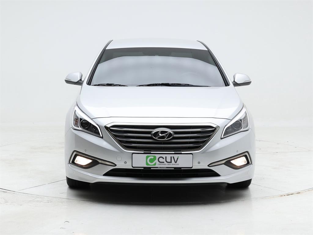 HYUNDAI Sonata - Vista 3