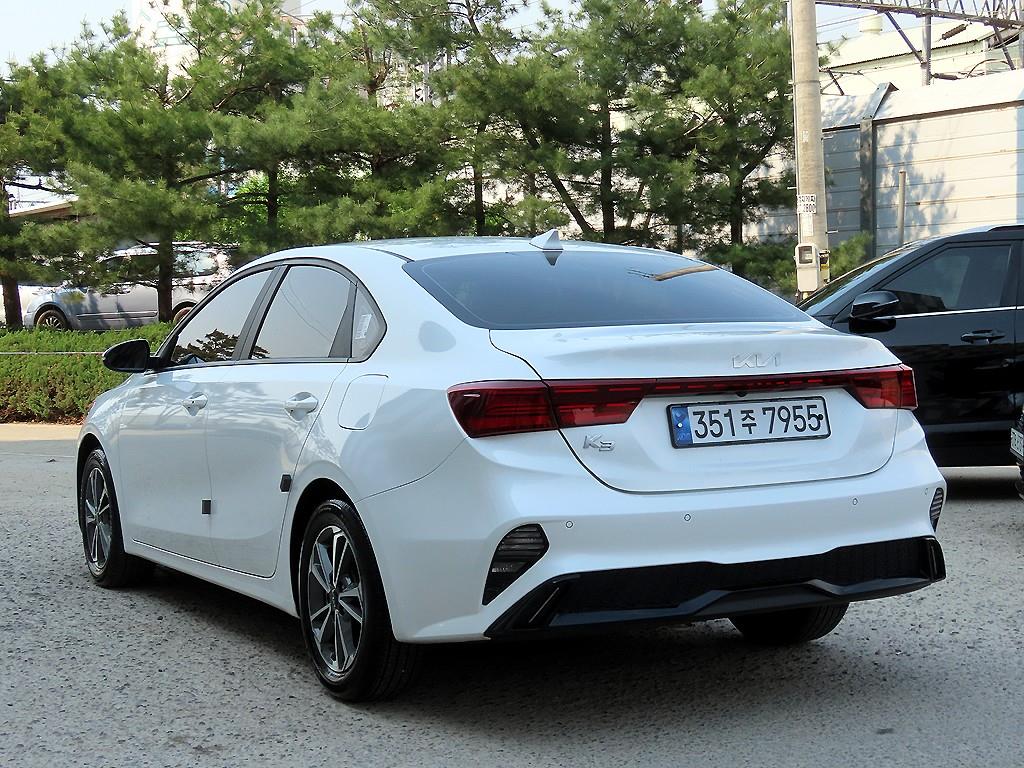KIA K3 - Vista 3