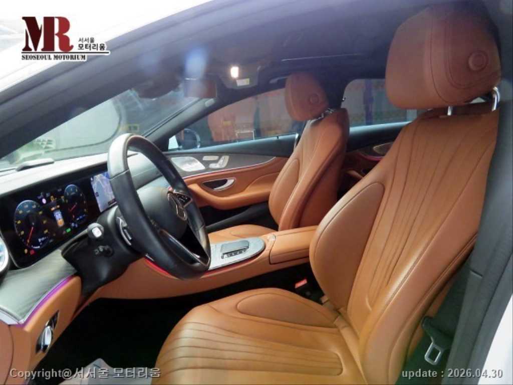 Mercedes Benz CLS Class - Vista 5