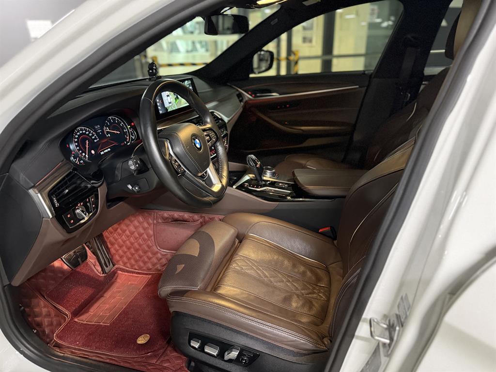 BMW 5 Series - Vista 6