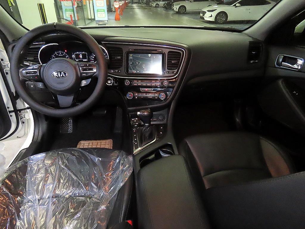 KIA K5 - Vista 10