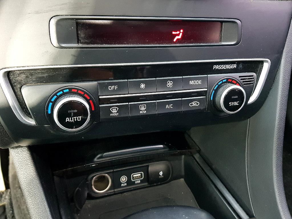 KIA K5 - Vista 10