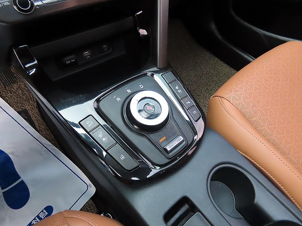 KIA Seltos - Vista 10
