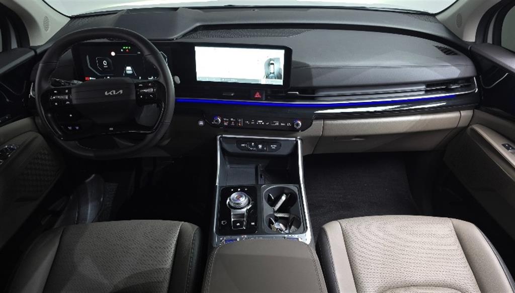 KIA Carnival - Vista 10