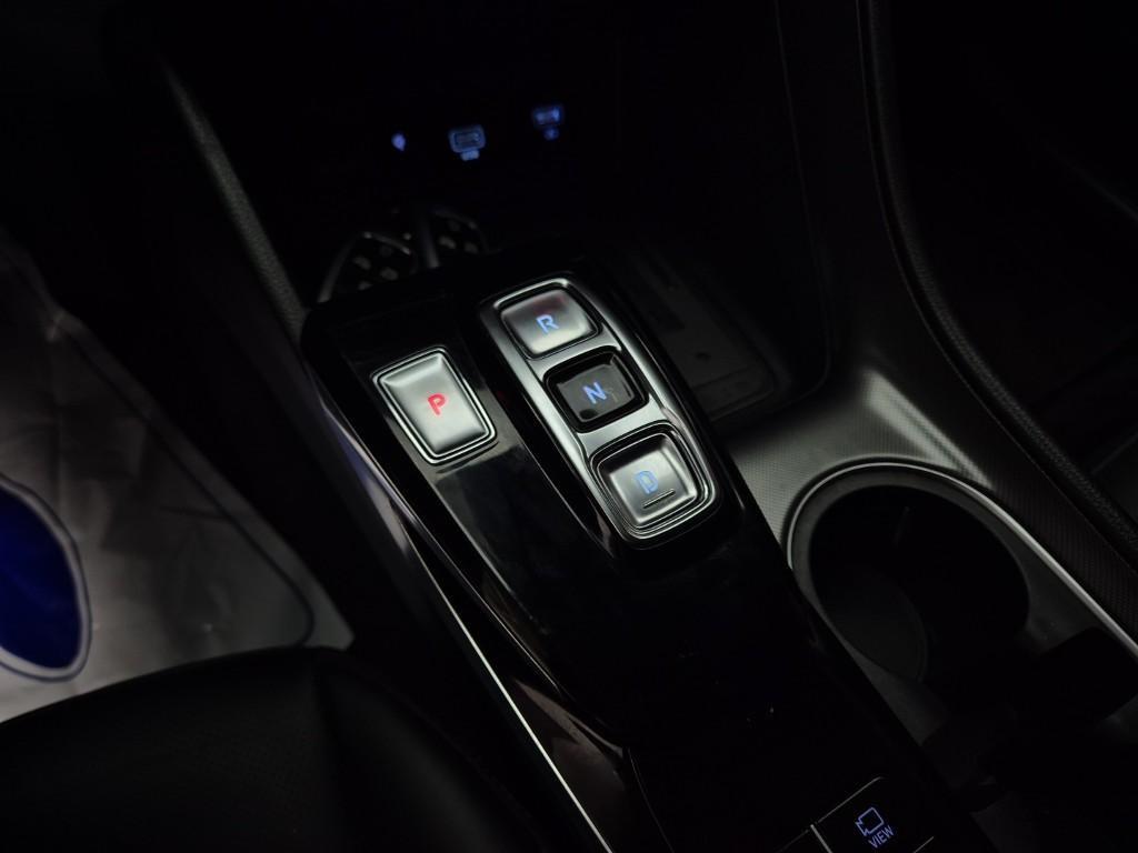 HYUNDAI Sonata - Vista 8