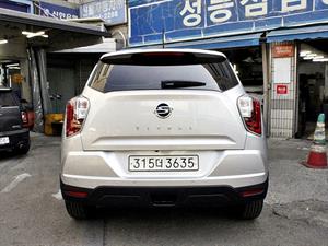 Ssangyong Tivoli - Vista 6
