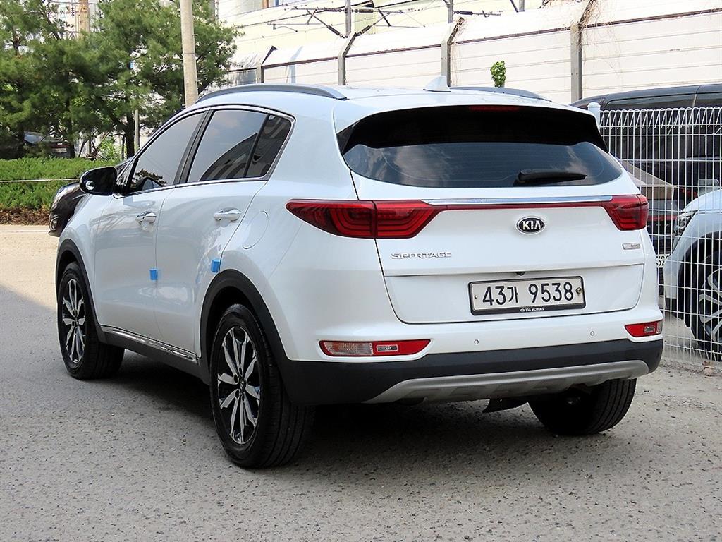 KIA Sportage - Vista 3