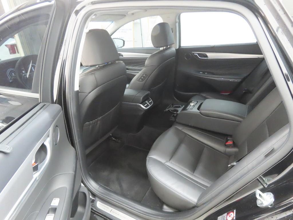 HYUNDAI Grandeur - Vista 6