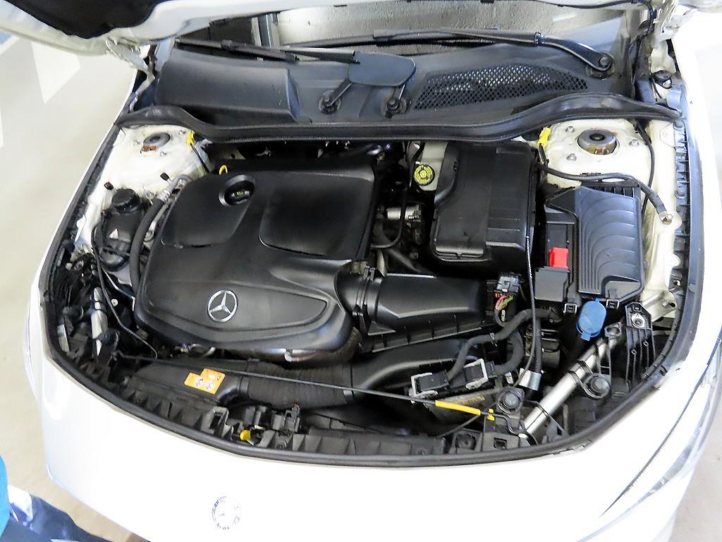 Mercedes Benz CLA Class 2017 Blanco - Importación desde Corea - HF Imports Iquique - Foto 18
