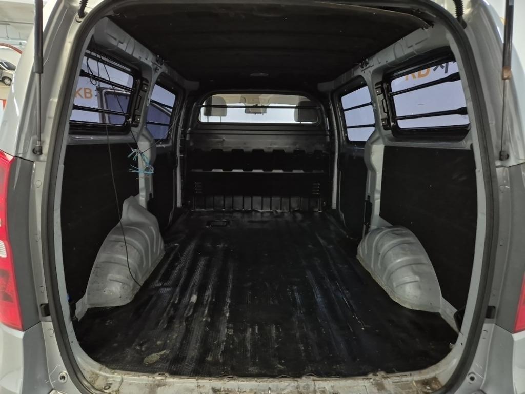 HYUNDAI Starex 2019 Plateado - Importación desde Corea - HF Imports Iquique - Foto 15