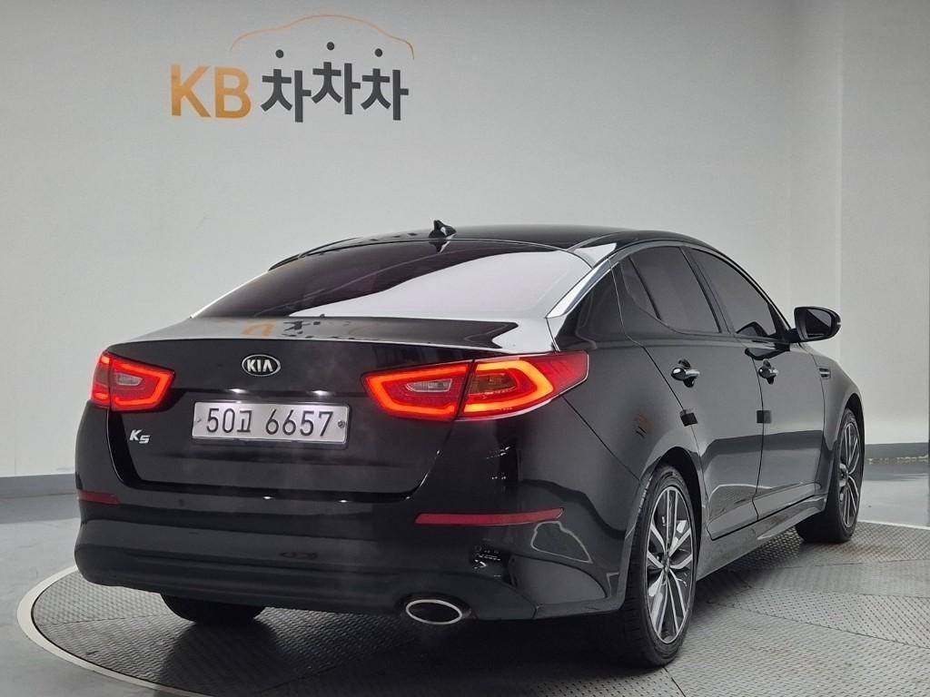 KIA K5 - Vista 3