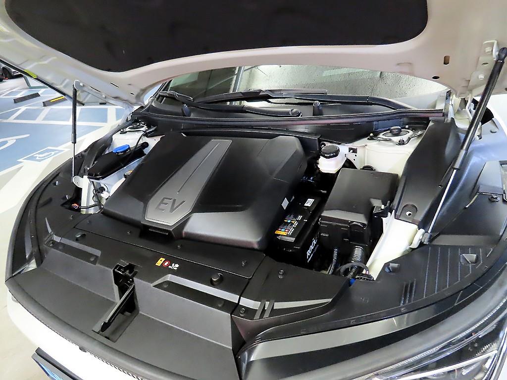 KIA EV6 2022 the color of pearl - Importación desde Corea - HF Imports Iquique - Foto 19
