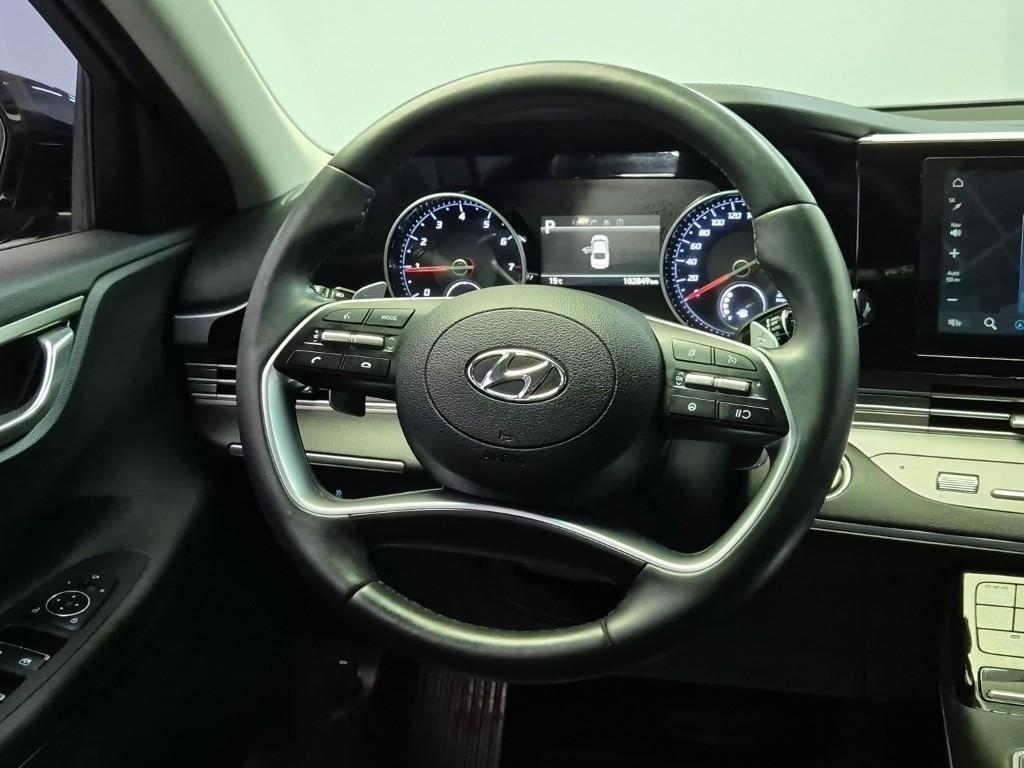 HYUNDAI Grandeur - Vista 8