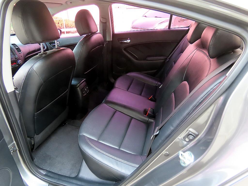 KIA K3 - Vista 6