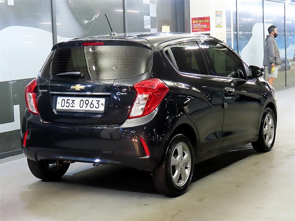 Chevrolet Spark - Vista 4