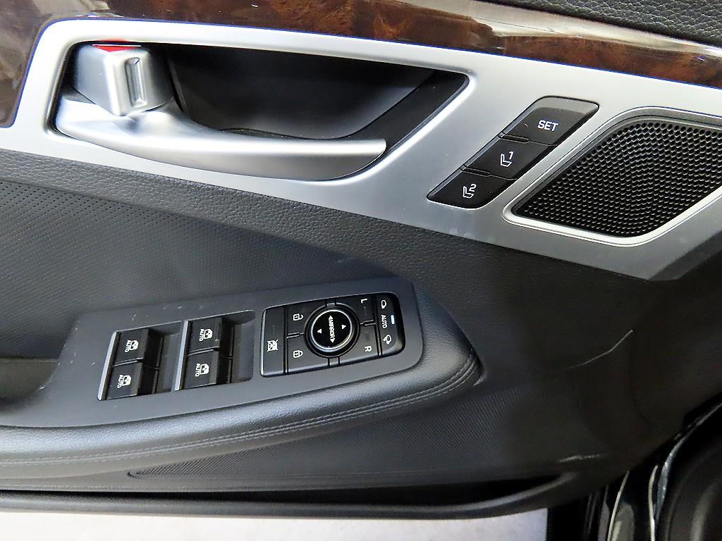 HYUNDAI Genesis 2015 Negro - Importación desde Corea - HF Imports Iquique - Foto 13
