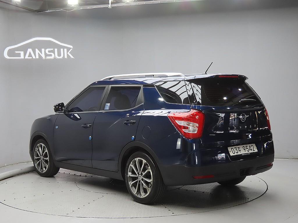 Ssangyong Tivoli - Vista 5