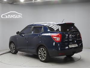 Ssangyong Tivoli - Vista 6