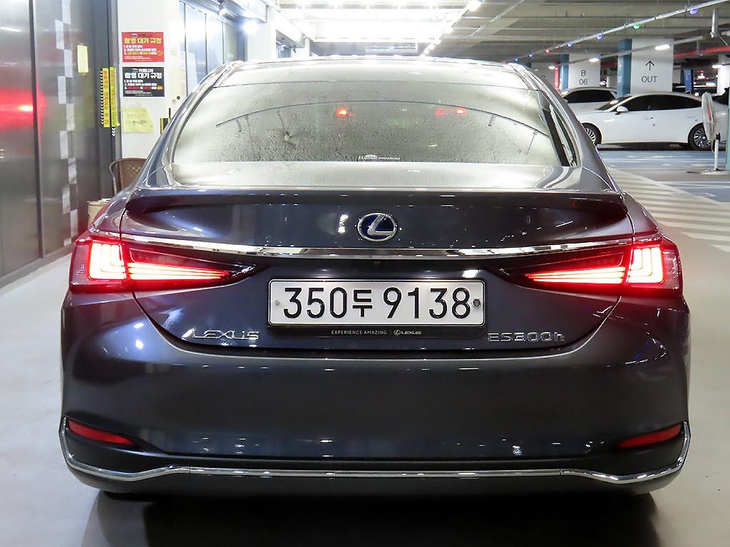 Lexus ES - Vista 5