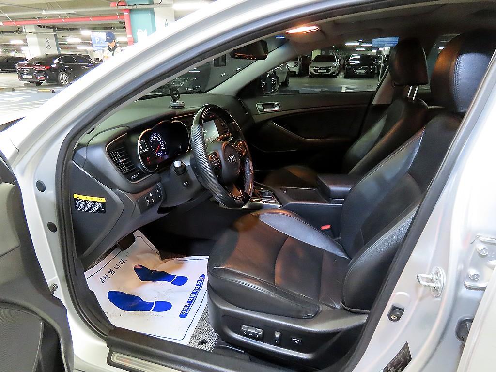 KIA K5 - Vista 6